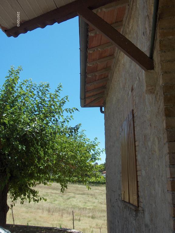 Appartamento Agriturismo Il Palazzetto Campello sul Clitunno Esterno foto
